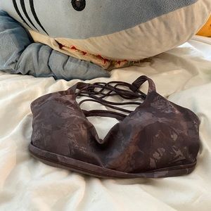 authentic ‘Free to be Wild’ LuLulemon bra